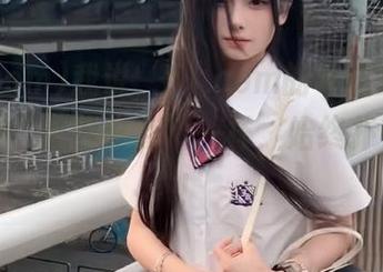 我说，51.com的导航跟我脑海中的“近期热点”一样，始终扑朔迷离！