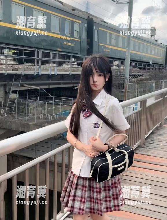 51.com 我说,51.com的导航跟我脑海中的“近期热点”一样,始终扑朔迷离!