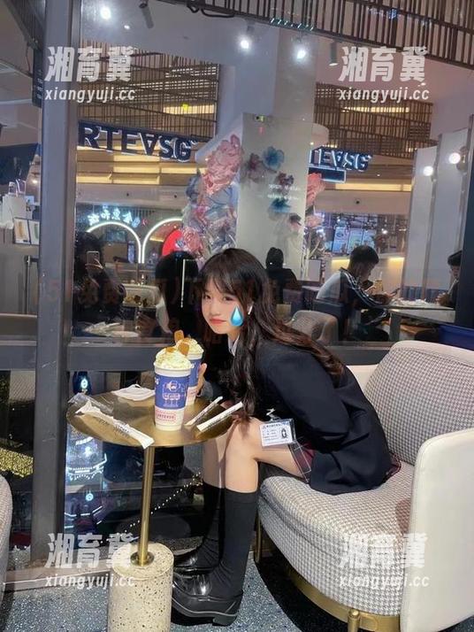 下载51免费吃瓜，你的精神食粮，哈哈，过分了！