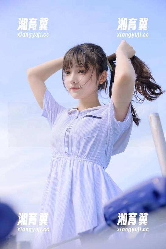 51吃瓜登录后，小心你的小心脏，胖猫们的灵魂舞蹈来了，连瓜也想混个热闹。