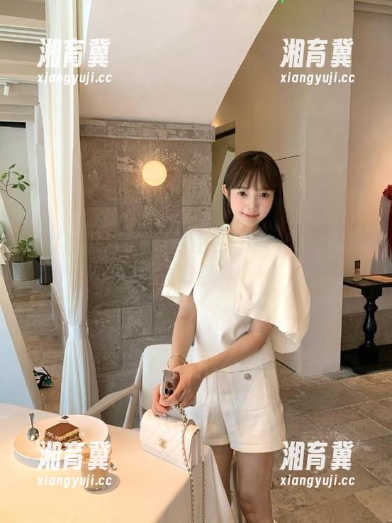 首页只需轻轻一滑，51吃瓜下载食瓜宝典！