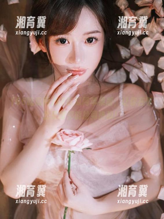 66吃瓜网苹果版，让你在等公交时都能捡到热瓜！