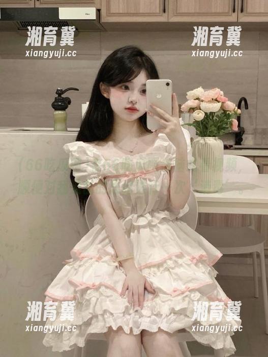 在66吃瓜网洗脑式看视频，顺便对我混乱的思绪进行一次‘消毒’。