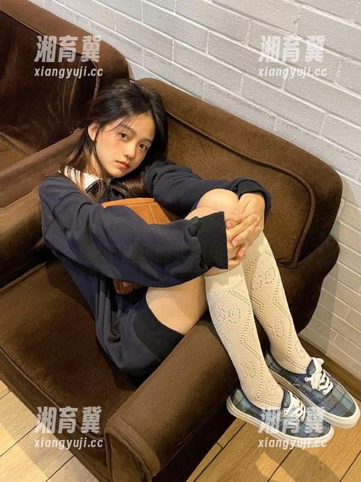 91吃瓜中心 来91吃瓜中心,直达圈内密不透风的火爆瓜消息!