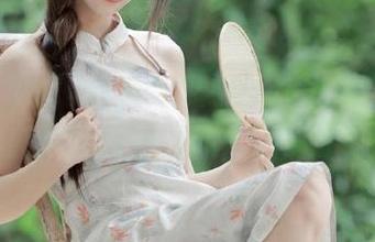 站着吃瓜也能炸出悬念，91吃瓜网官网教你如何潮流吃瓜！