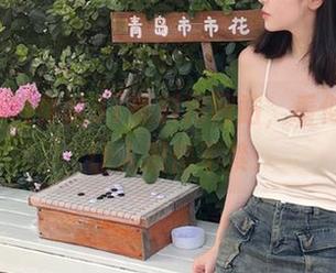 体验91黑料污网站，看似污，却让人忍俊不禁
