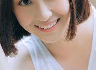 92吃瓜中心app：感受互联网的冲击力，嘴里还在嚼瓜子的同时！