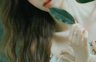在线“撩”各种弹幕八卦？你还不收藏ccgg.me？