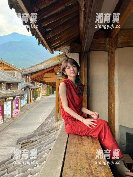 “xgua”入口教你如何优雅地吃瓜，不怕被秒变话题中心！