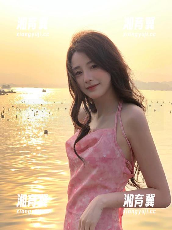 冲哥黑料也太敢分享了！折耳鱼视频看得我直愣愣的！