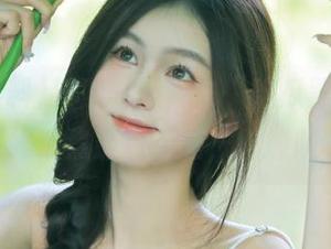 抓紧时间，去“吃瓜黑料”app在线聚焦最热话题，别掉队哦。