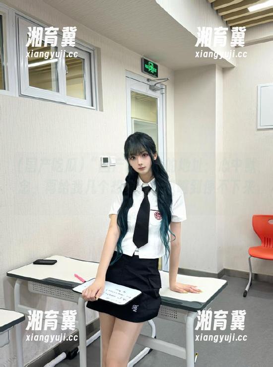 “国产吃瓜”的地址：心中默念，再给我几个想象，让我嗑到停不下来。