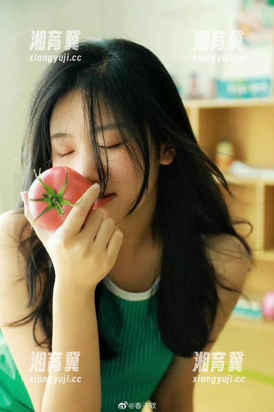 听别人说，和“老司机黑料”一起逛瓜田，都标记着永不迷路的宝藏。