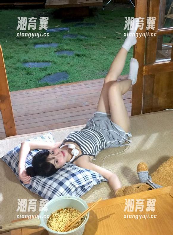 完全停不下来的zztt45.su黑料不打烊app，让我脑子里充满“真相”的可能性（咦？）。