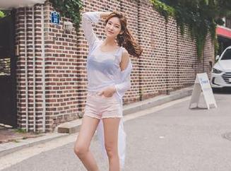 突然感觉黑料不打烊zztt14suapp的界面就像我复杂的朋友圈