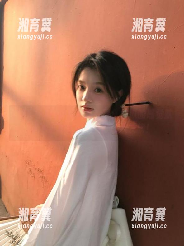 黑料导航首页：吞瓜的感觉就像冰淇淋融化，甜得让人发软！