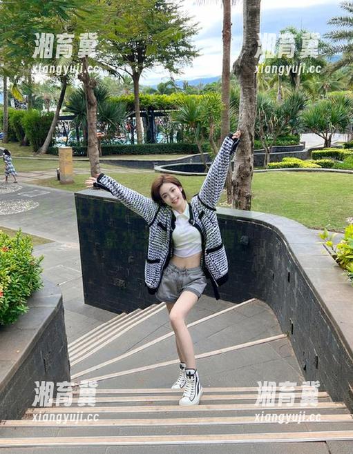 下载黑料社发布的东西，你的想象力会被彻底颠覆！