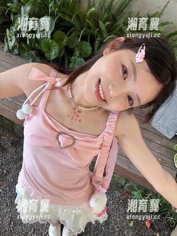 黑料社 黑料社登录后,快来下载每日更新的“秘笈”,不要错过哦