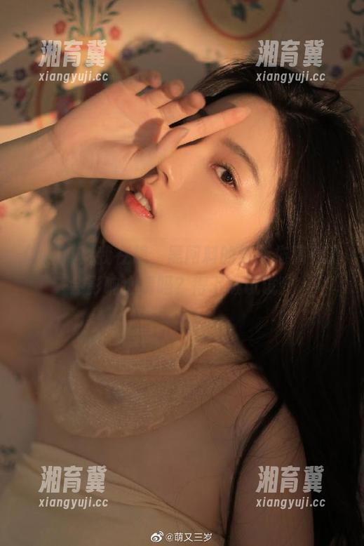 我在想，黑网料的最新拖稿看了会影响心情吗？得下载试试！